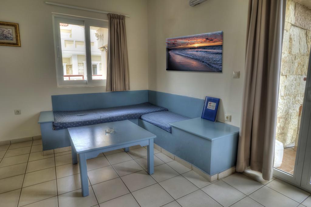 Seafront Beach Hotel Apartments Rethymno  Exterior photo