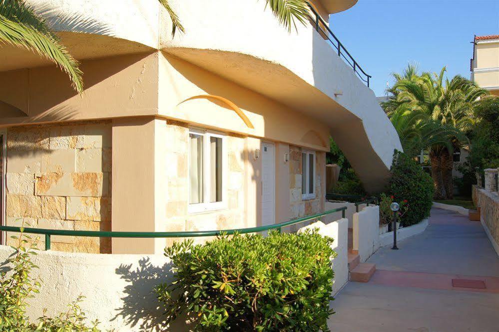 Seafront Beach Hotel Apartments Rethymno  Exterior photo